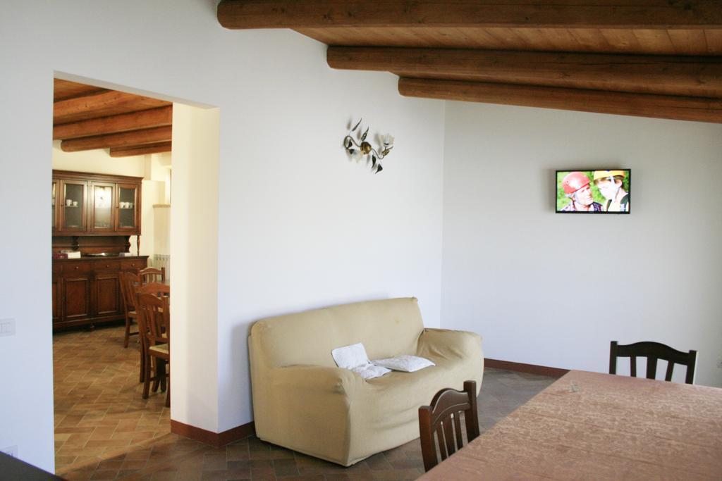 Agriturismo Fara Hotel Montegiorgio Exterior photo